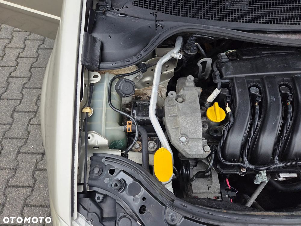 Renault Megane 1.6 16V Privilege - 15