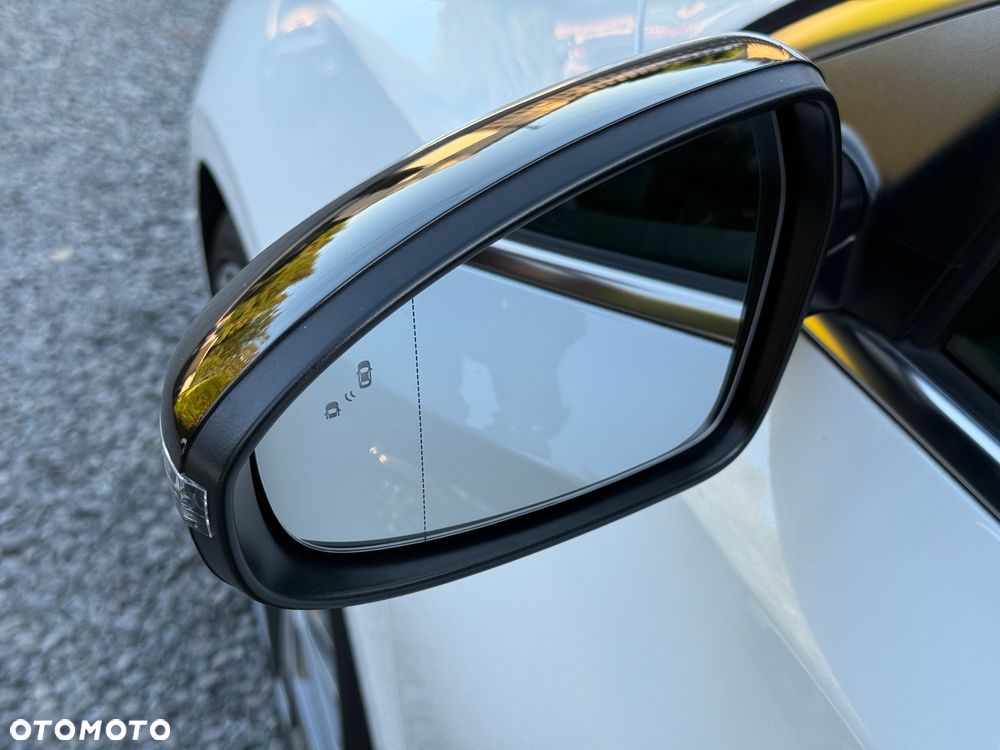 Kia ProCeed - 26
