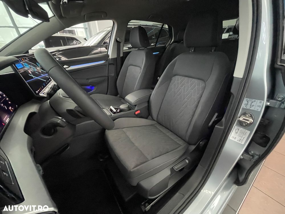 Volkswagen Golf 1.5 eTSI DSG MHEV Life - 33