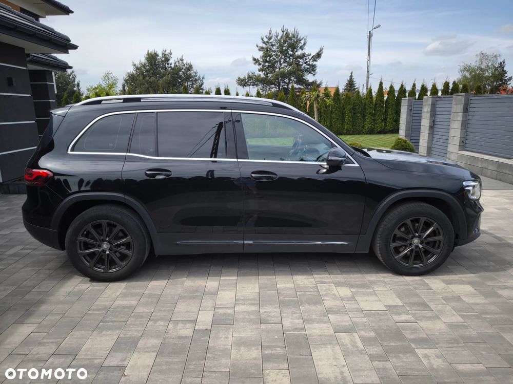 Mercedes-Benz GLB - 4