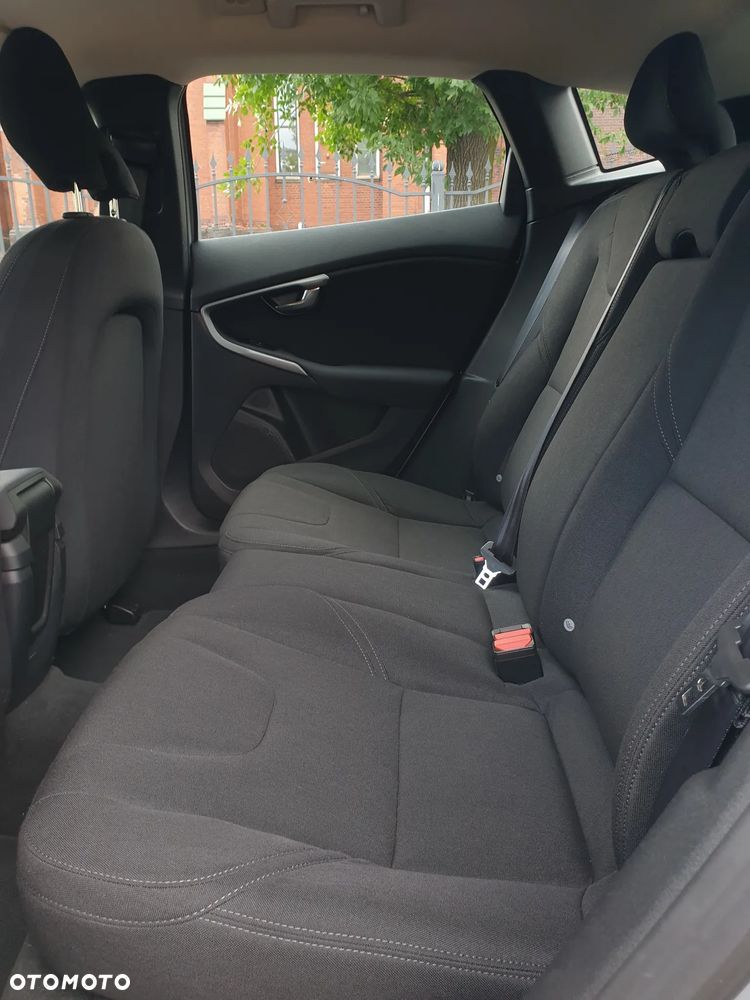 Volvo V40 Cross Country D2 Summum - 33
