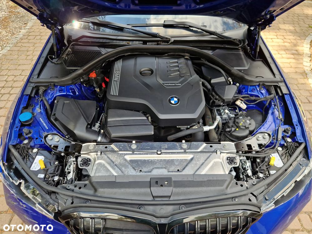 BMW Seria 3 318i M Sport - 6