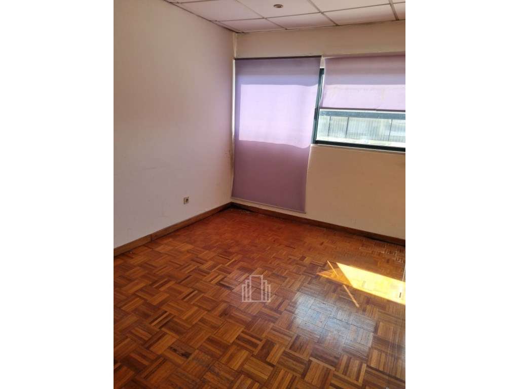 Escritório - Espinho - Grande imagem: 5/9