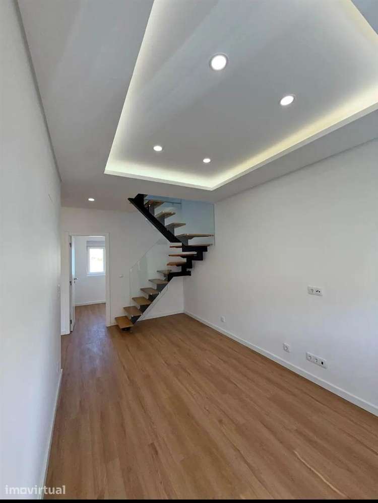 T2+1 no centro da Cova da Piedade - Grande imagem: 4/9