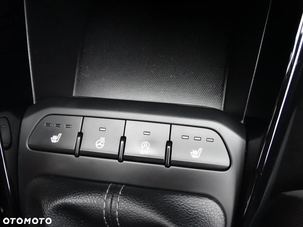Kia Stonic - 15