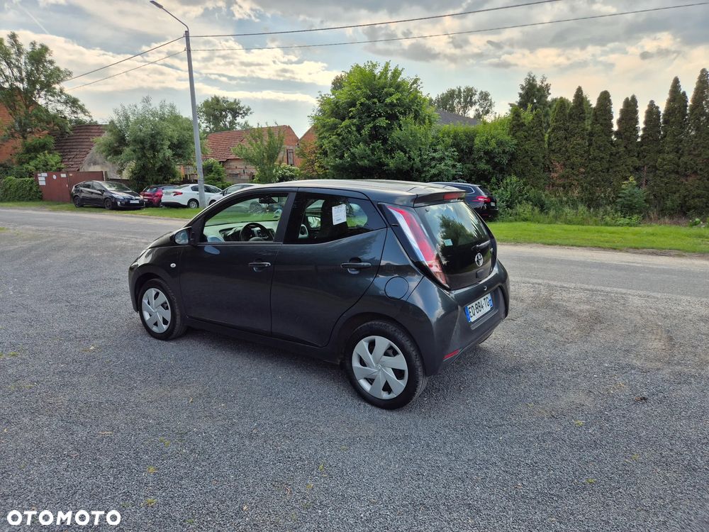 Toyota Aygo x-cite - 25
