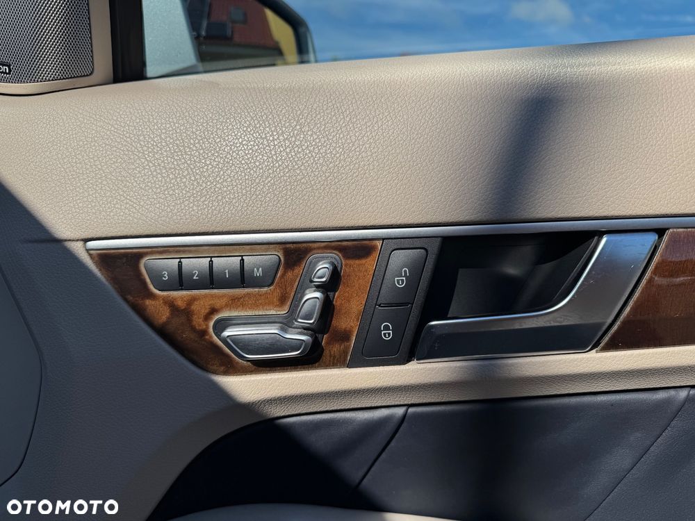 Mercedes-Benz Klasa E 350 4Matic 7G-TRONIC Performance - 11