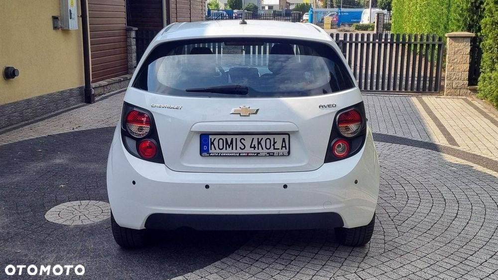 Chevrolet Aveo - 4