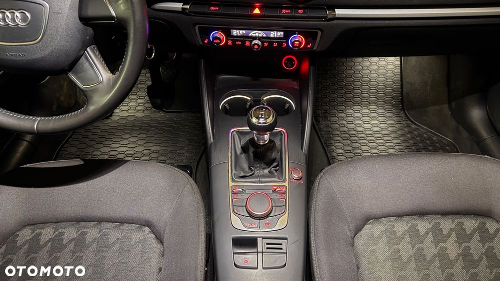 Audi A3 3-drzwiowe 1.4 TFSI Attraction - 22
