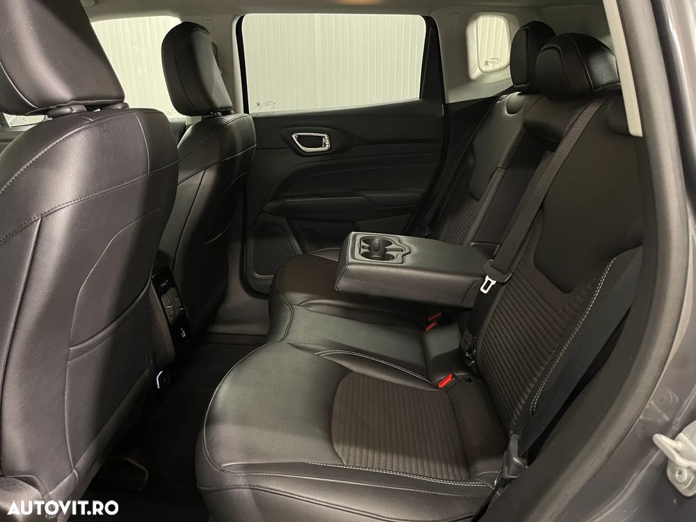 Jeep Compass 1.3T 4xe AT6 PHEV Limited - 11