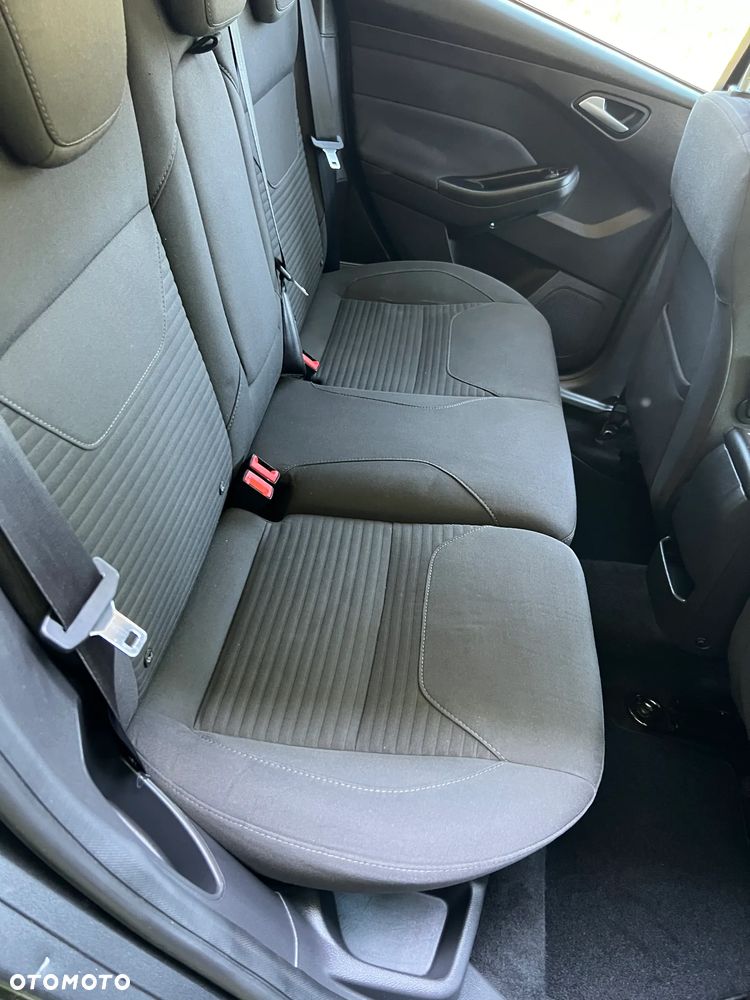 Ford Focus - 13