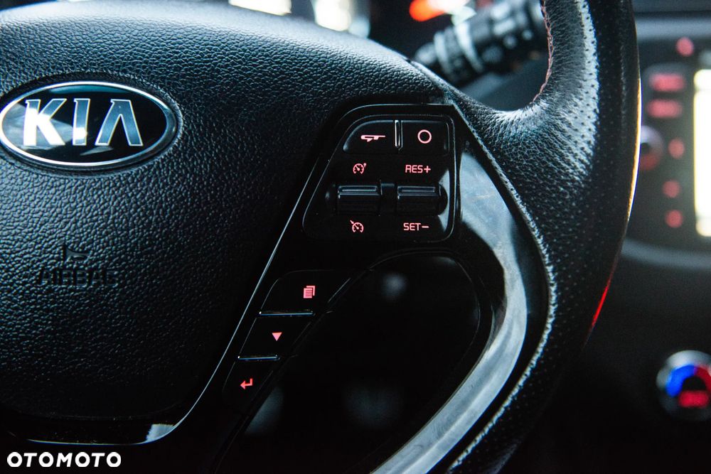 Kia Ceed 1.6 T-GDI GT - 39
