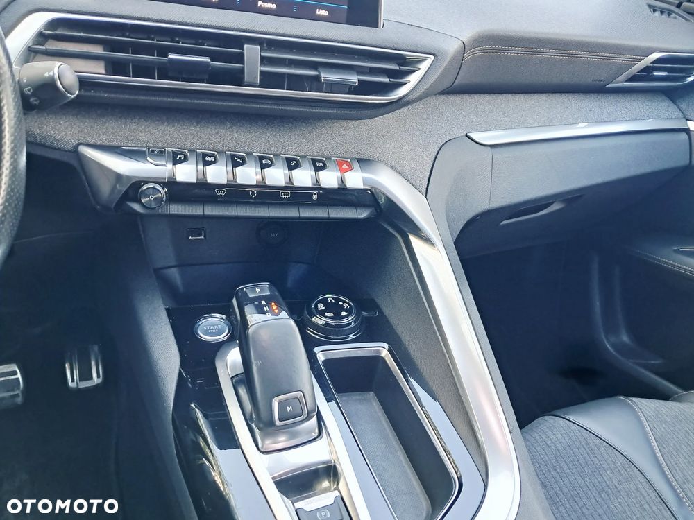 Peugeot 3008 1.6 BlueHDi Allure S&S EAT6 - 12