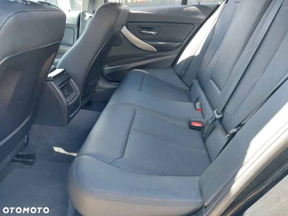 BMW Seria 3 - 21