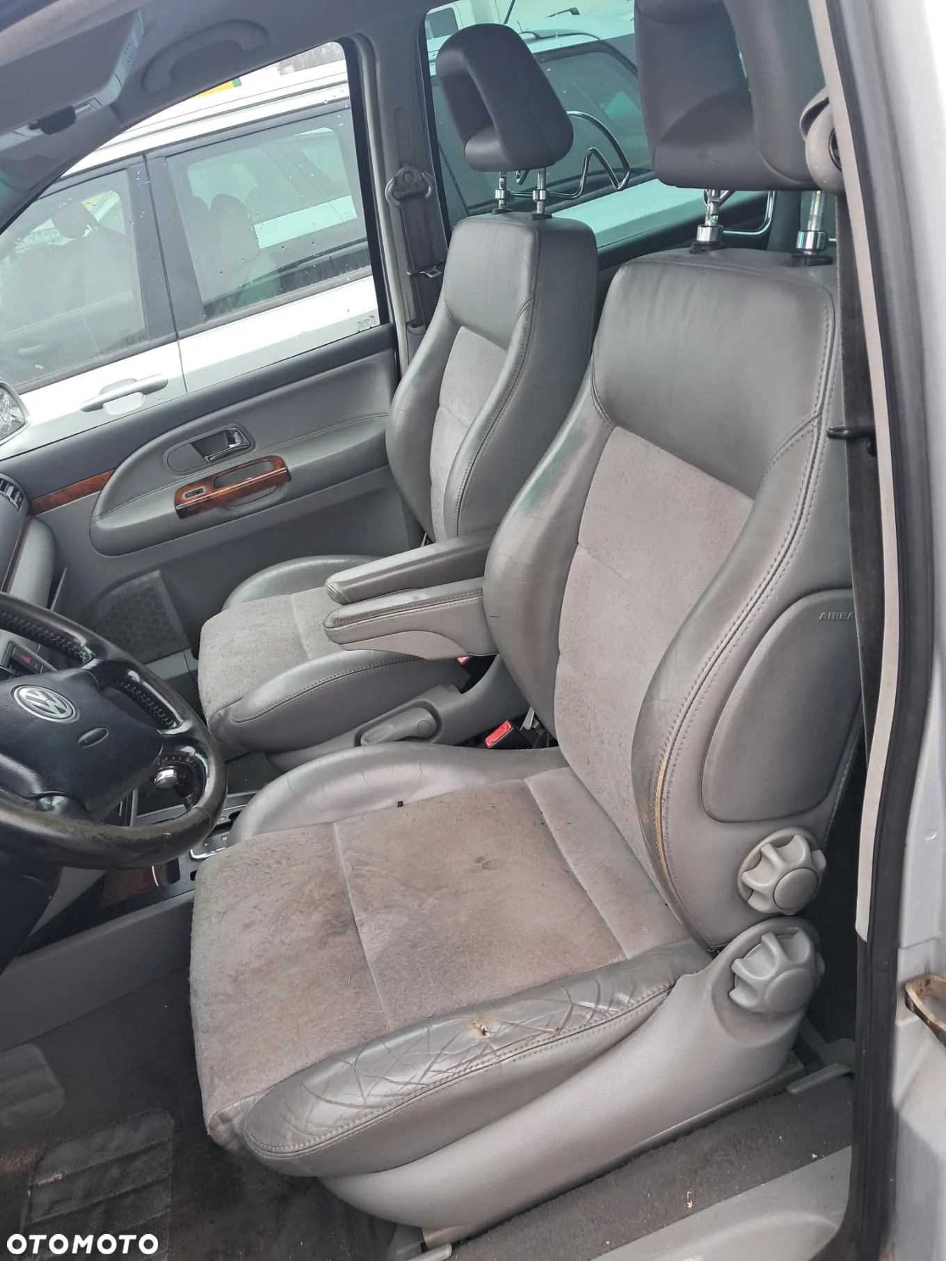 DAWCA CZĘŚCI VW SHARAN I LIFT 2002 1.9 TDI KOD AUY KL. LB7Z - 9