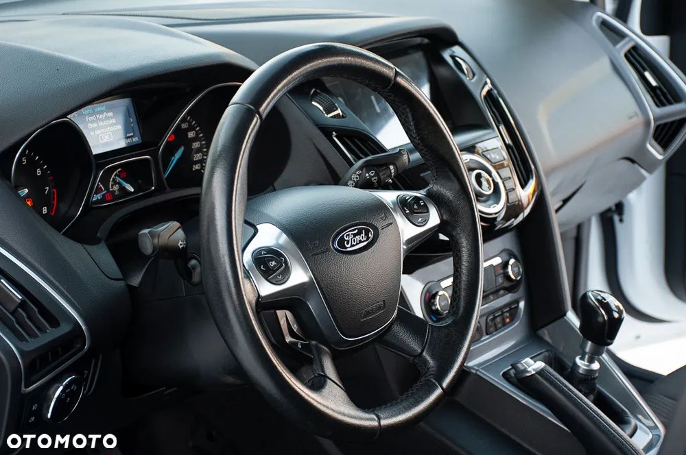 Ford Focus - 26