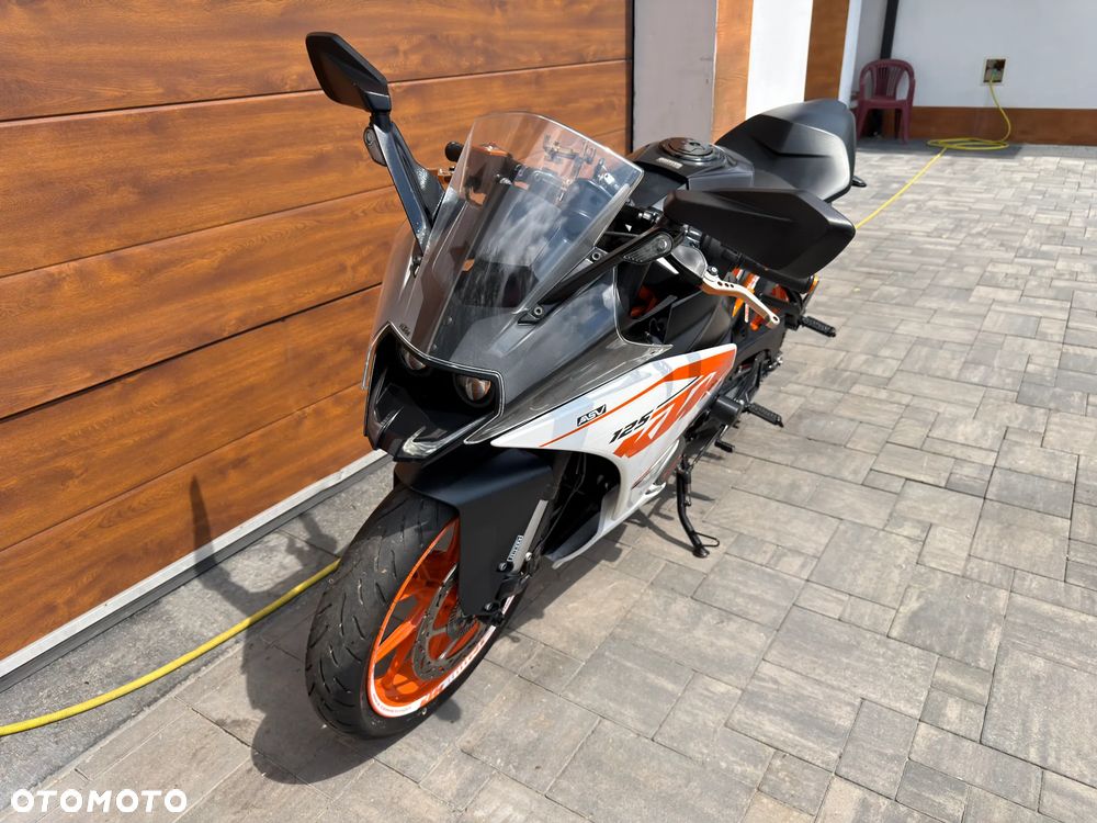 KTM RC 125 - 8