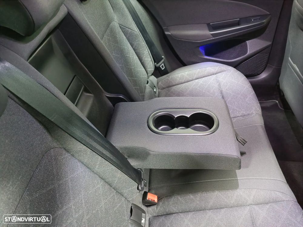 VW Golf 1.0 TSI Trendline Pack - 28