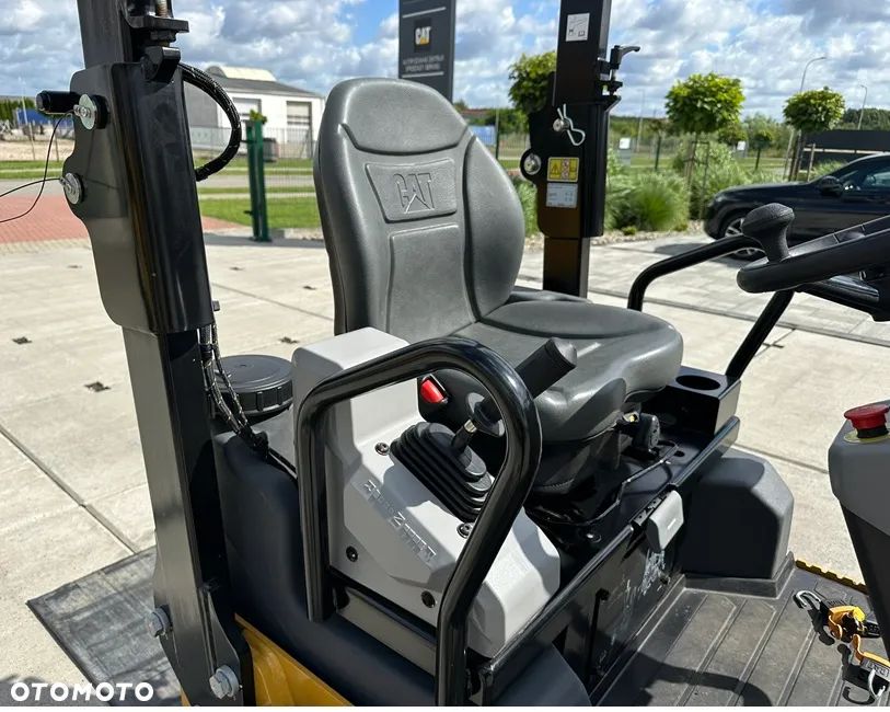 Caterpillar CB 2.5 GC - 16
