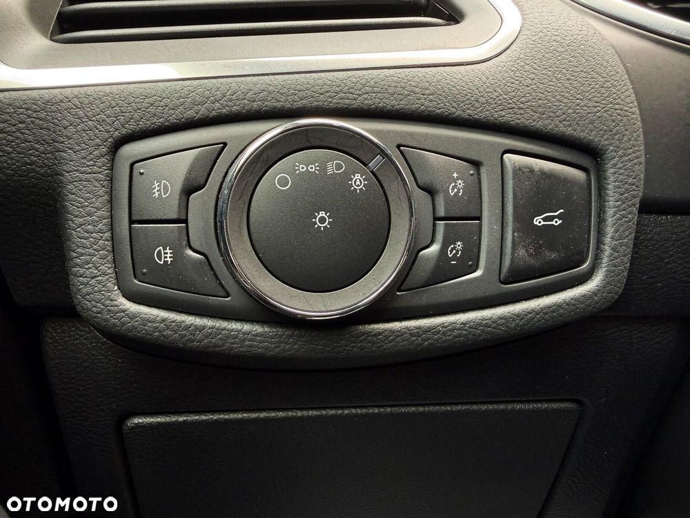 Ford S-Max 2.0 EcoBlue Titanium - 17