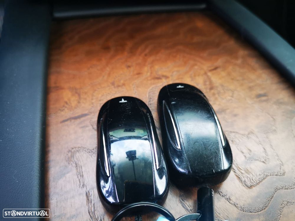 Tesla Model X 100D - 19