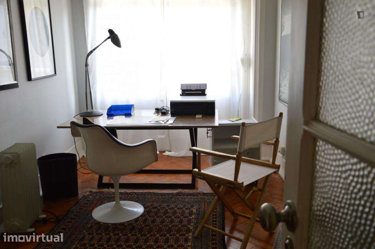Quarto - localizado em Estrela Lisbon - Grande imagem: 2/7