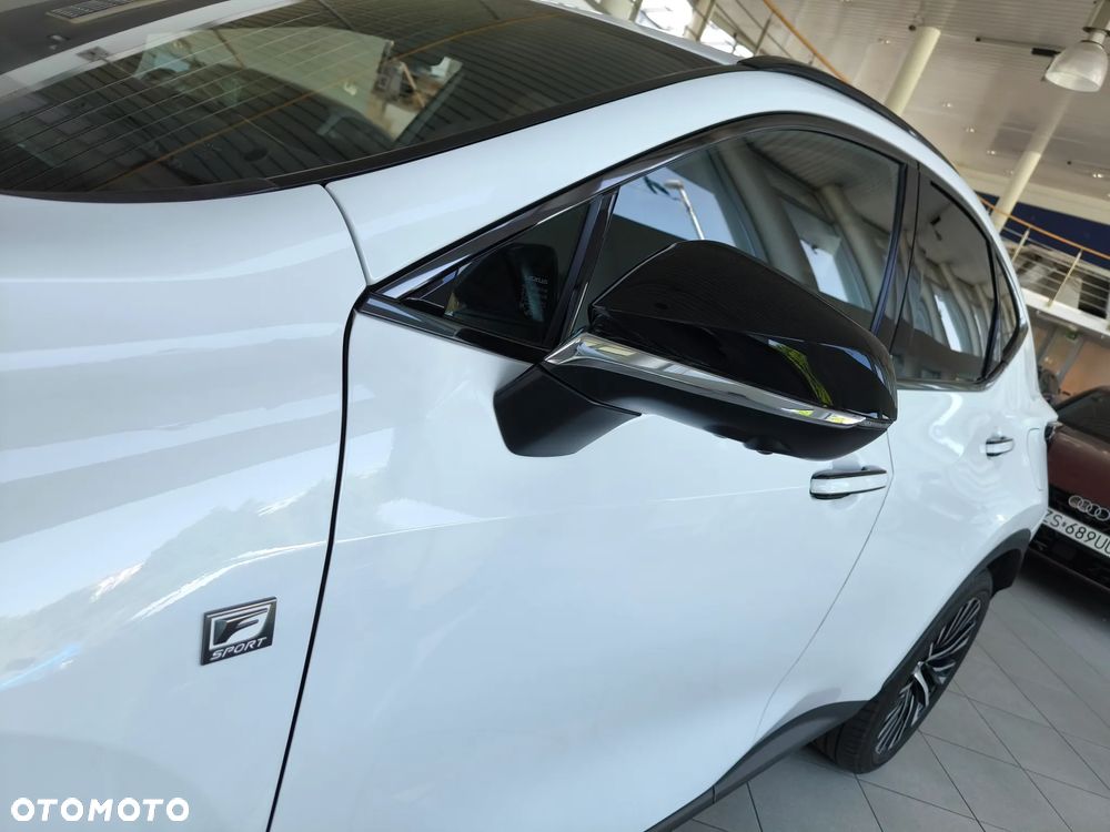 Lexus NX 350h F Sport AWD - 30