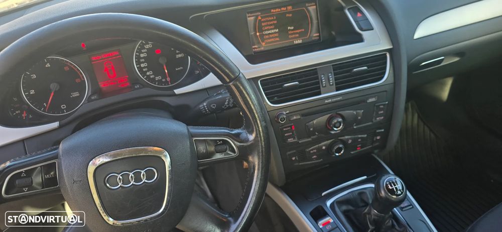 Audi A4 Avant 2.0 TDI - 7