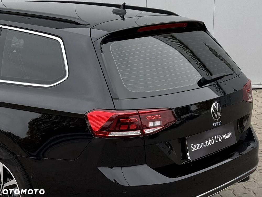 Volkswagen Passat - 16