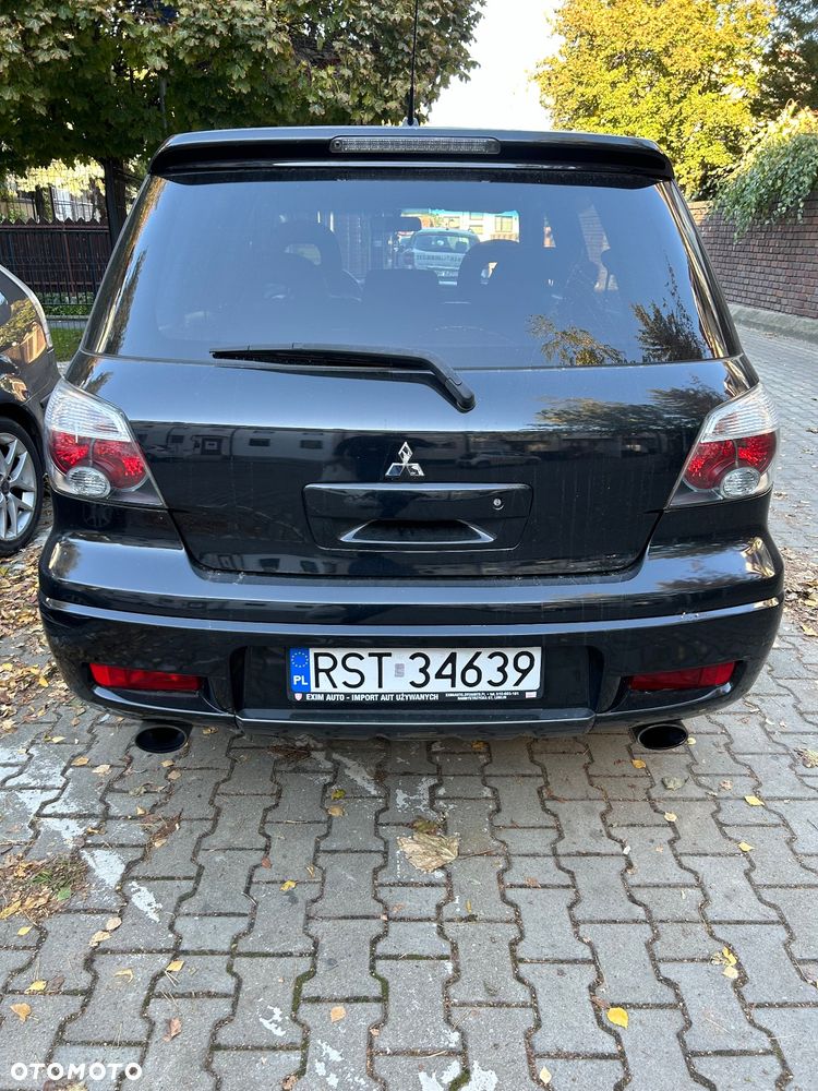 Mitsubishi Outlander - 7