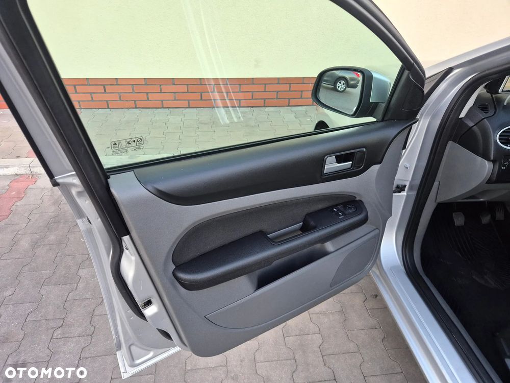 Ford Focus 1.6 Ti-VCT Silver Magic - 18