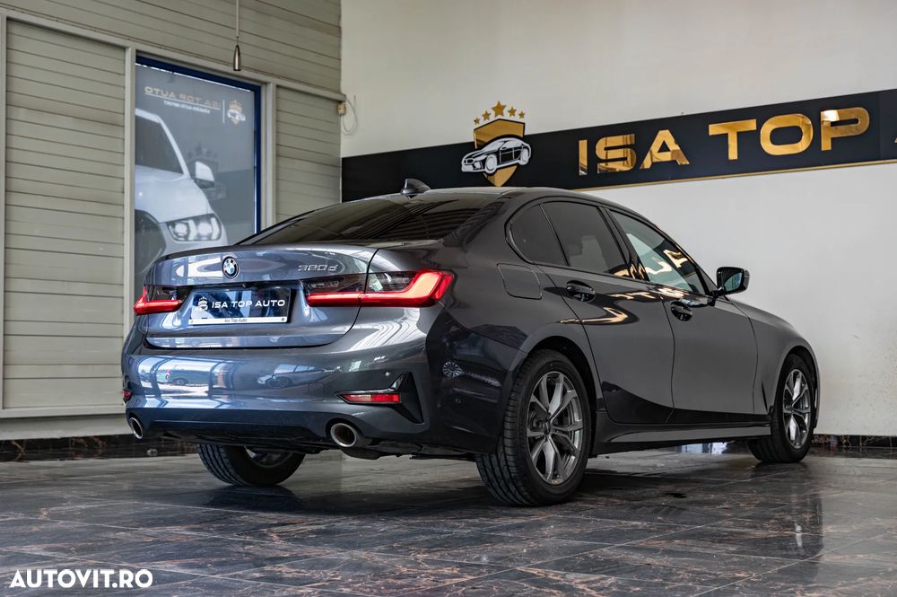 BMW Seria 3 320d Aut. Sport Line - 12