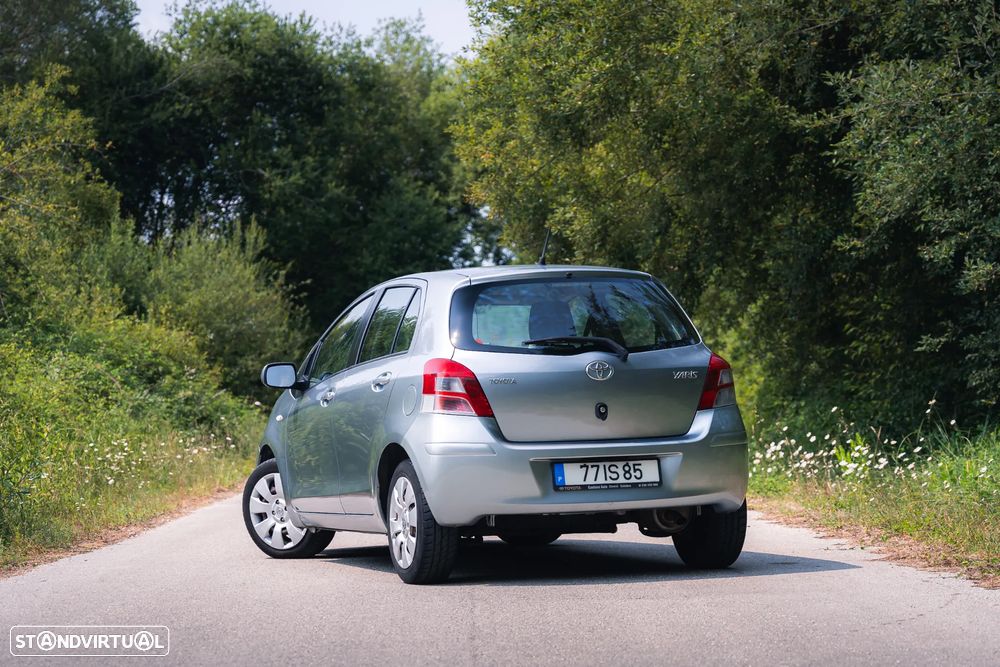 Toyota Yaris 1.4 D-4D Comfort+AC - 5