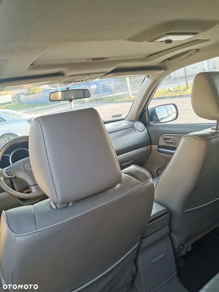 Suzuki Grand Vitara - 10