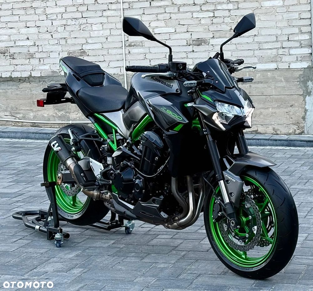 Kawasaki Z 900 - 12