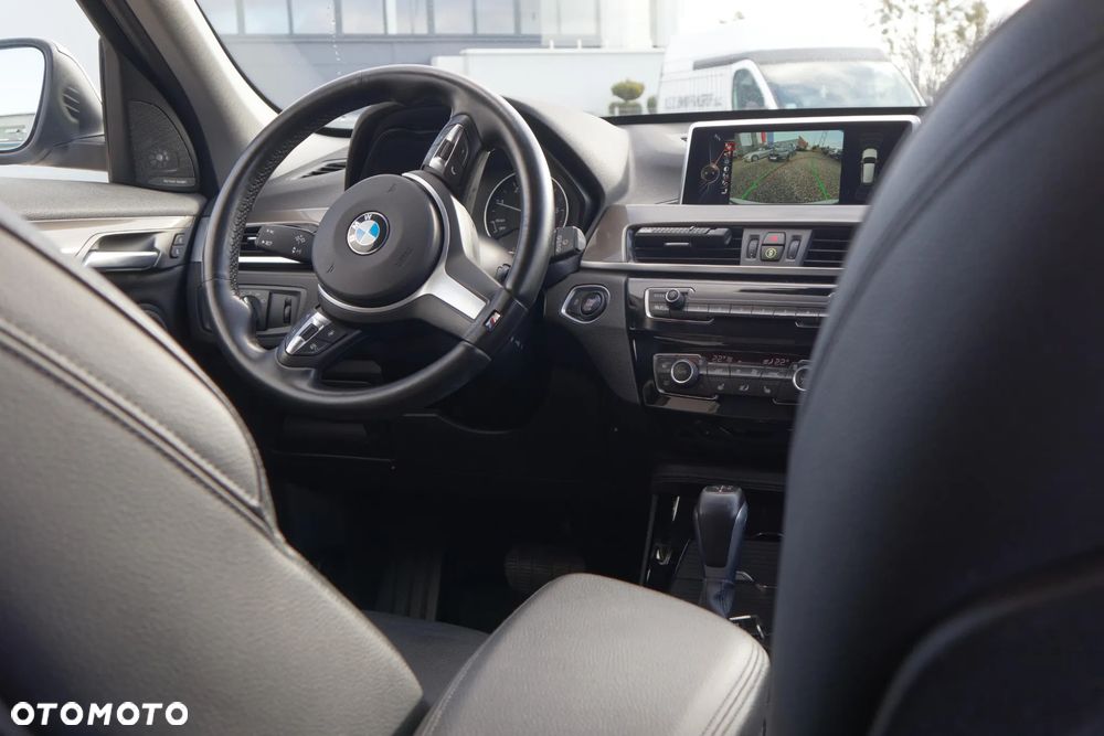 BMW X1 xDrive20d xLine - 11