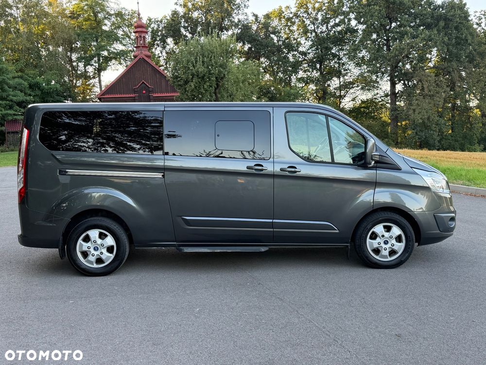 Ford Tourneo Custom - 6
