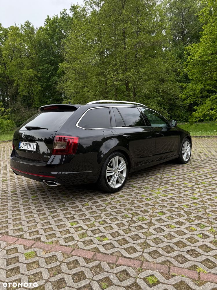 Skoda Octavia 2.0 TDI RS DSG - 7