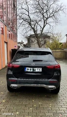 Mercedes-Benz GLA - 2