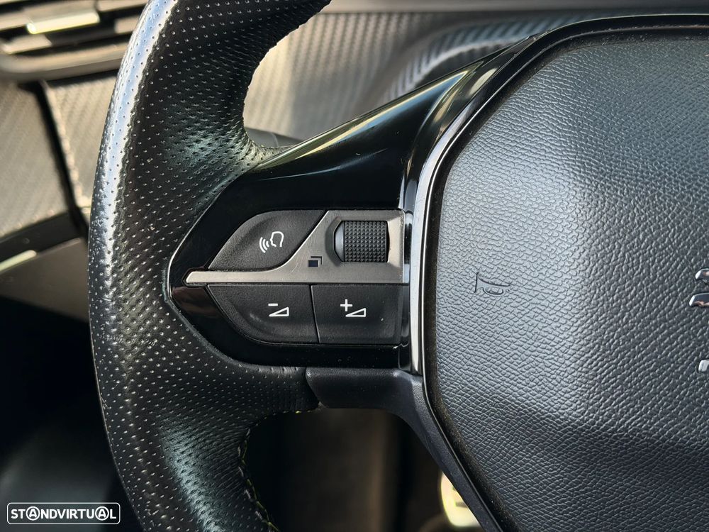 Peugeot 2008 PureTech 130 Stop&Start GT-Line Edition - 18