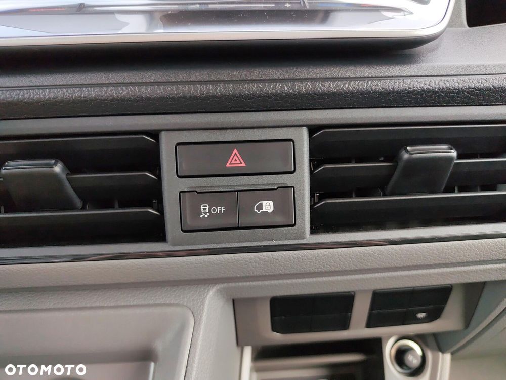 Volkswagen Crafter 35 furgon 177km Automat 3640 - 8