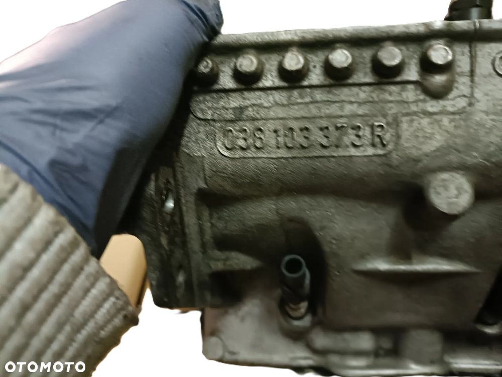 VOLKSWAGEN GOLF V 03-09 r. 1,9 TDI GŁOWICA SILNIKA 038103373R + - 12