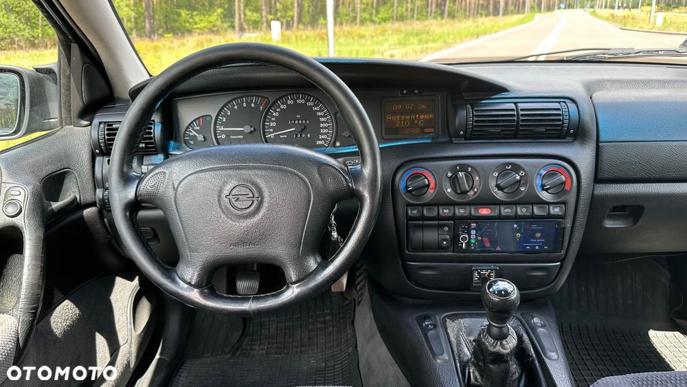 Opel Omega 2.5 CD - 9
