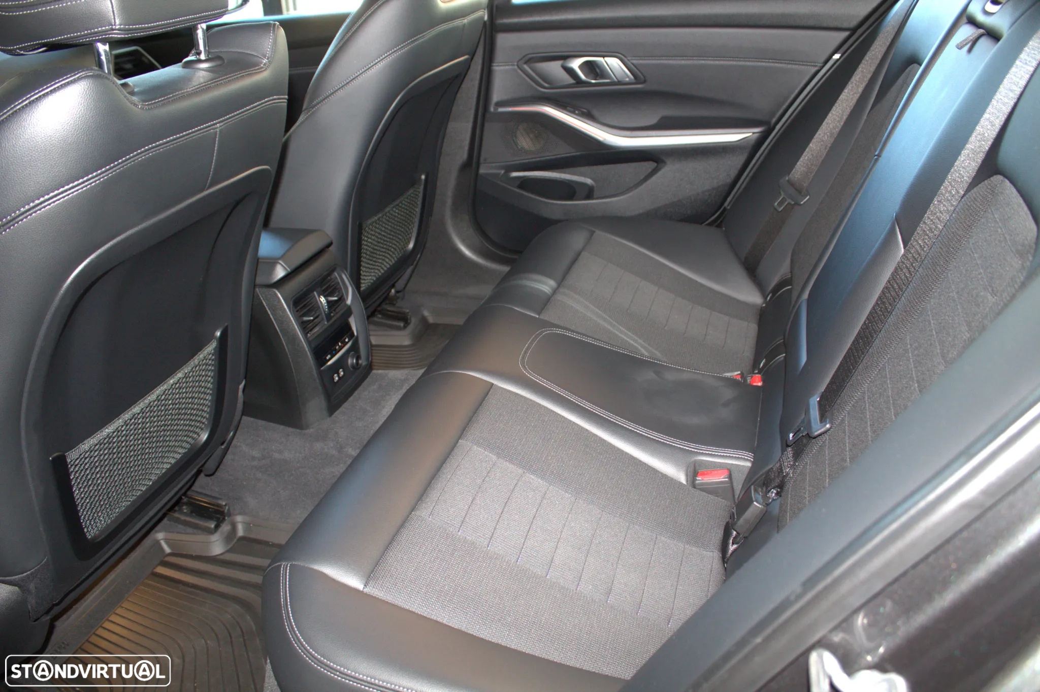 BMW 330 e Auto - 18