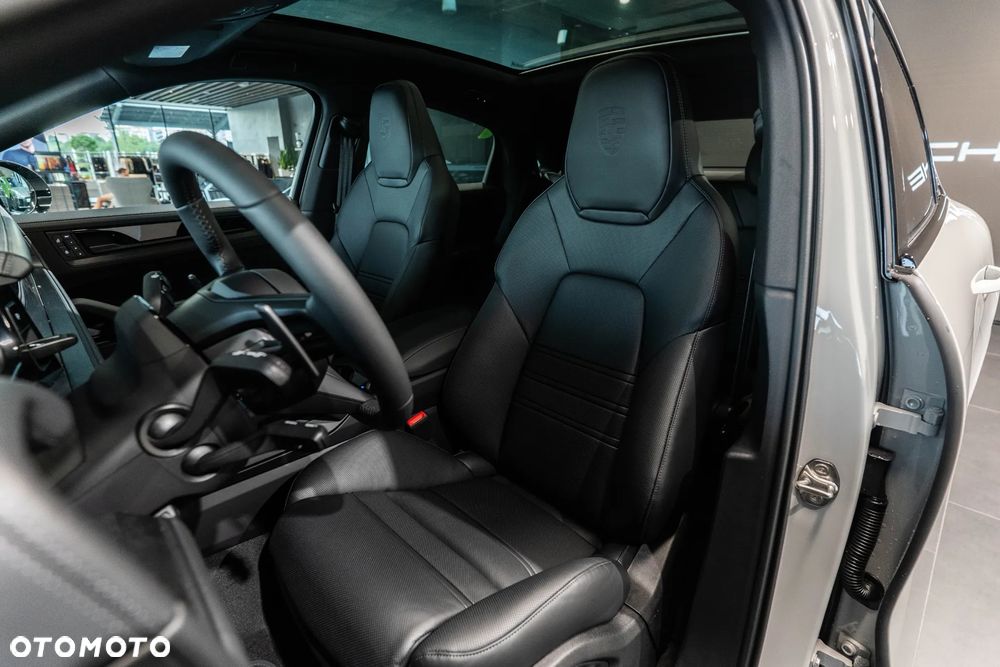 Porsche Cayenne Black Edition - 10