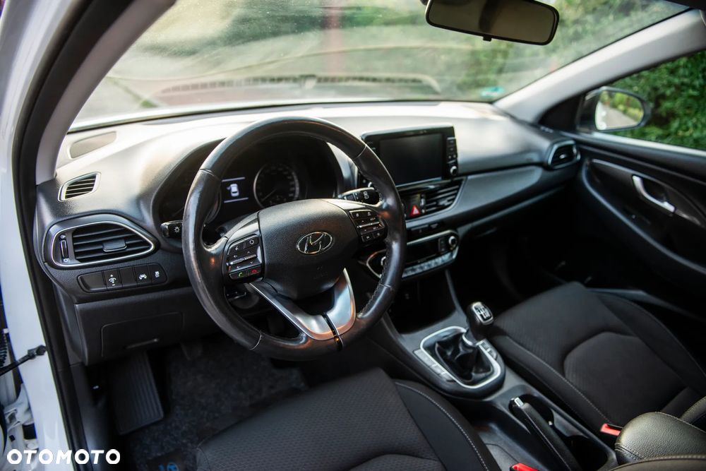 Hyundai i30 1.4 T-GDI YES - 19