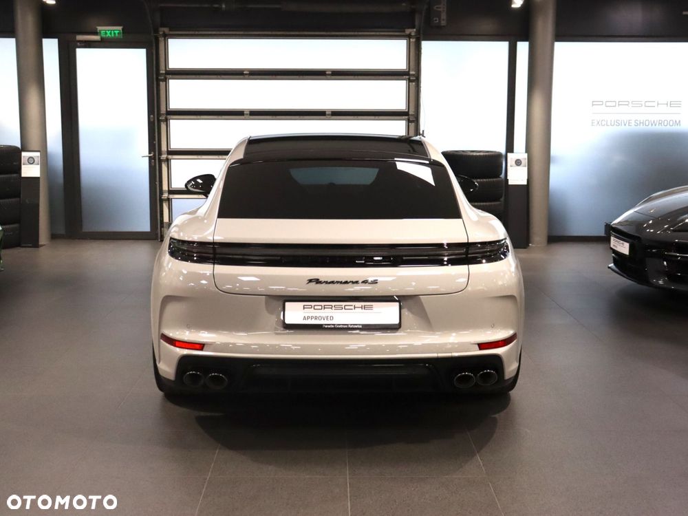 Porsche Panamera 4S E-Hybrid PHEV - 4