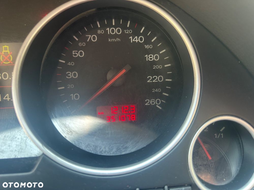 Audi A4 Cabrio 3 - 32