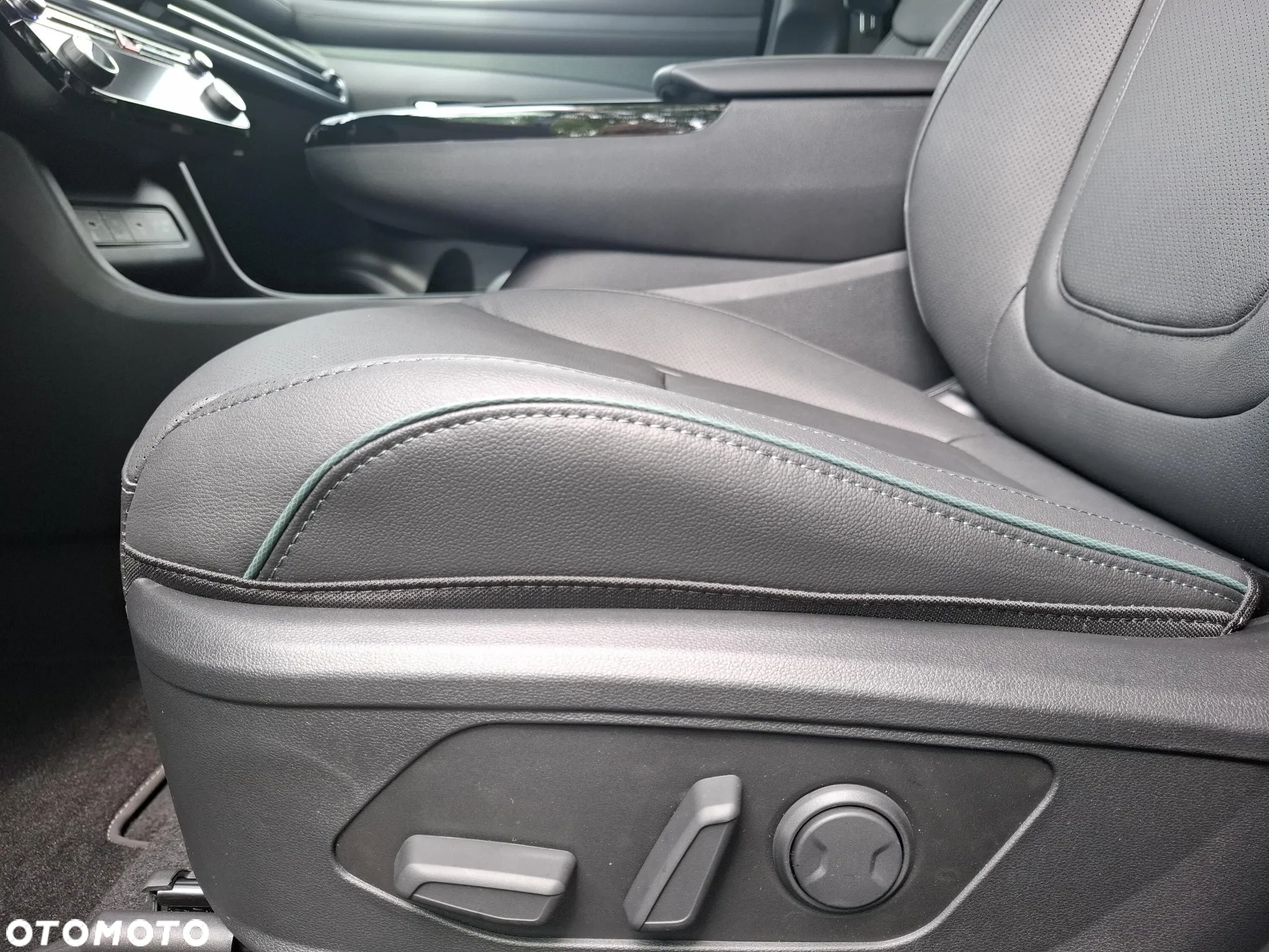 Hyundai Tucson 1.6 T-GDi HEV Platinum 2WD - 13