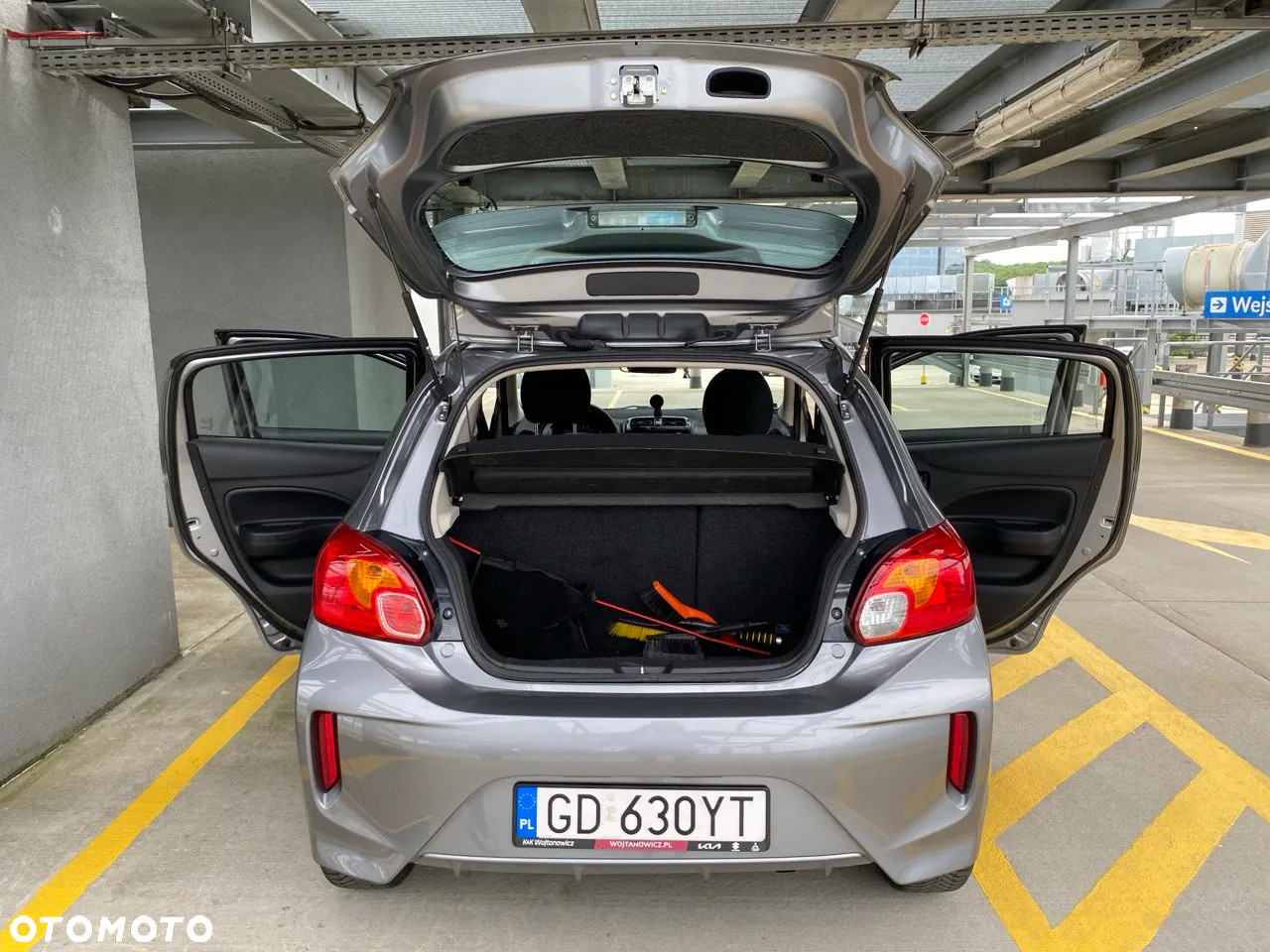 Mitsubishi Space Star 1.2 Entry - 8